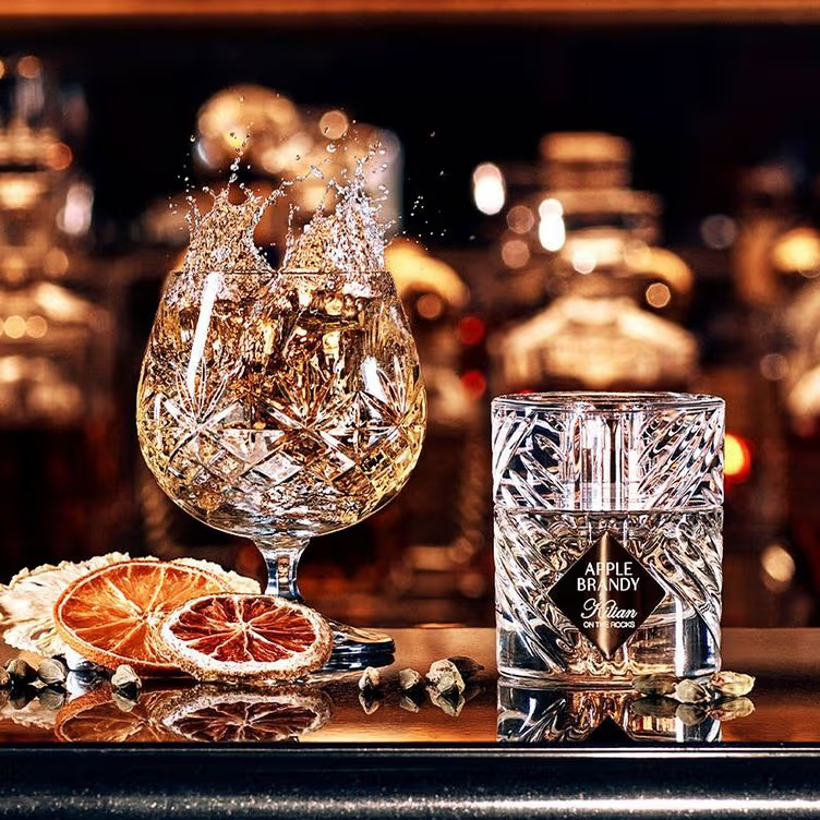 KILIAN APPLE BRANDY ON THE ROCKS
